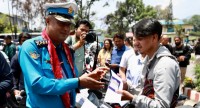 चोरी भएका ६५ वटा मोटरसाइकल सम्बन्धित सवारी धनीलाई बुझाइयो