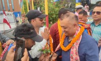 कांग्रेस महामन्त्री थापालाई नेपालगन्ज विमानस्थलमा स्वागत