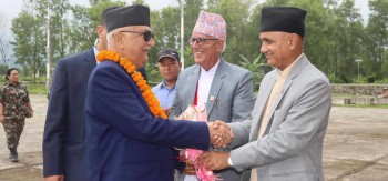 हुम्ला हिँडेका प्रधानमन्त्री खराब मौसमका कारण सुर्खेतमै रोकिए