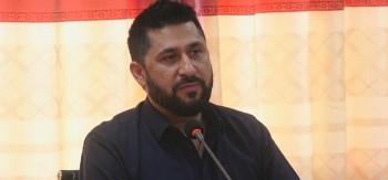 'दुई तिहाइले मात्र संविधान संशोधन हुँदैन' : लामिछाने