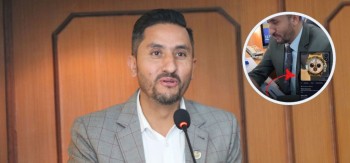 घडीबारे सञ्चारमन्त्रीकाे स्पष्टीकरण, ‘रोलेक्स होइन, दाइको पुरानो ‘रोस्टर’ घडी हो’