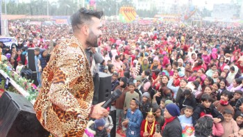 कोहलपुर महोत्सवमा दर्शकको ओइरो