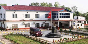 रसुवा बाढीपीडितका लागि कोहलपुर नगरपालिकाद्वारा २० लाख बढी सहयोग