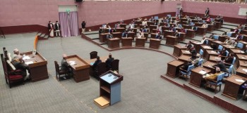 लुम्बिनी प्रदेश सभामा पेश हुँदै दलित अधिकार सम्बन्धी विधेयकको प्रतिवेदन