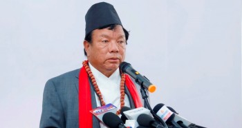 शिक्षकले राजनीतिक गतिविधि गर्न नपाउने, बर्खास्त गर्ने शिक्षामन्त्रीको चेतावनी