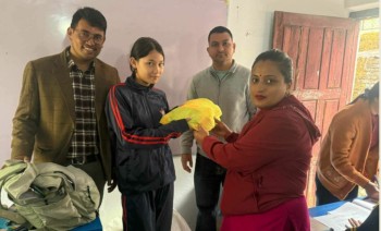 त्रिभुवन त्रिसुली मावि नुवाकोटका १४ सय बालबालिकालाई १० लाख बढीको सामाग्री सहयोग 