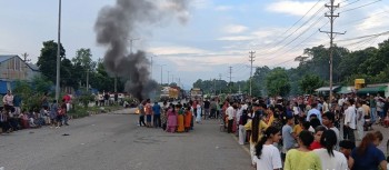 तीन वर्षीया बालिका हत्या विरोधमा वीरगञ्ज-पथलैया सडक अवरुद्ध