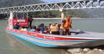 सप्तकोशीमा यात्रु बोकेको मोटरबोट पल्टिदाँ तीनको मृत्यु