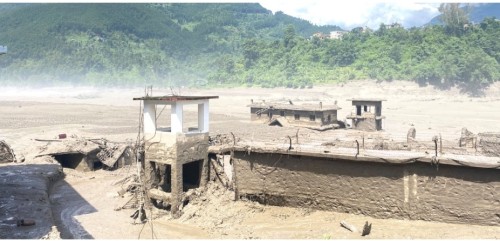भोटेकोसी बाढी प्रभावित क्षेत्रमा फैलिँदै संक्रामक रोग