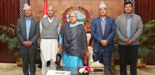 एमाले नेताहरूलाई बालुवाटार बोलाएर प्रधानमन्त्रीले दिइन धन्यवाद