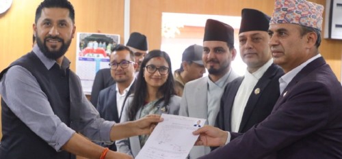 डिपी अर्यालले गरे सभामुखमा मनोनयन दर्ता