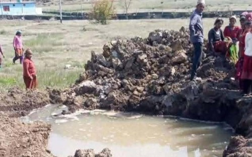 शाैचालय बनाउन खनेकाे खाल्डाेको पानीमा डुबेर २ बालबालिकाको मृत्यु