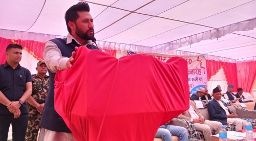 'मलाई जेल पुर्‍याउने बाका प्रिय पात्रलाई जनताले देखाउनेछन्' : लामिछाने