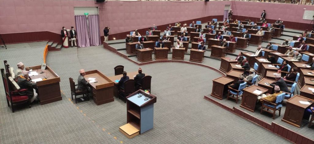 लुम्बिनी प्रदेश सभामा पेश हुँदै दलित अधिकार सम्बन्धी विधेयकको प्रतिवेदन