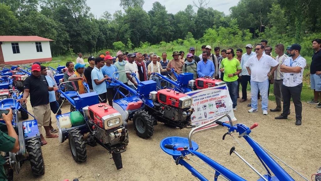 बैजनाथका किसानलाई ४३ थान पावर टिलर वितरण 