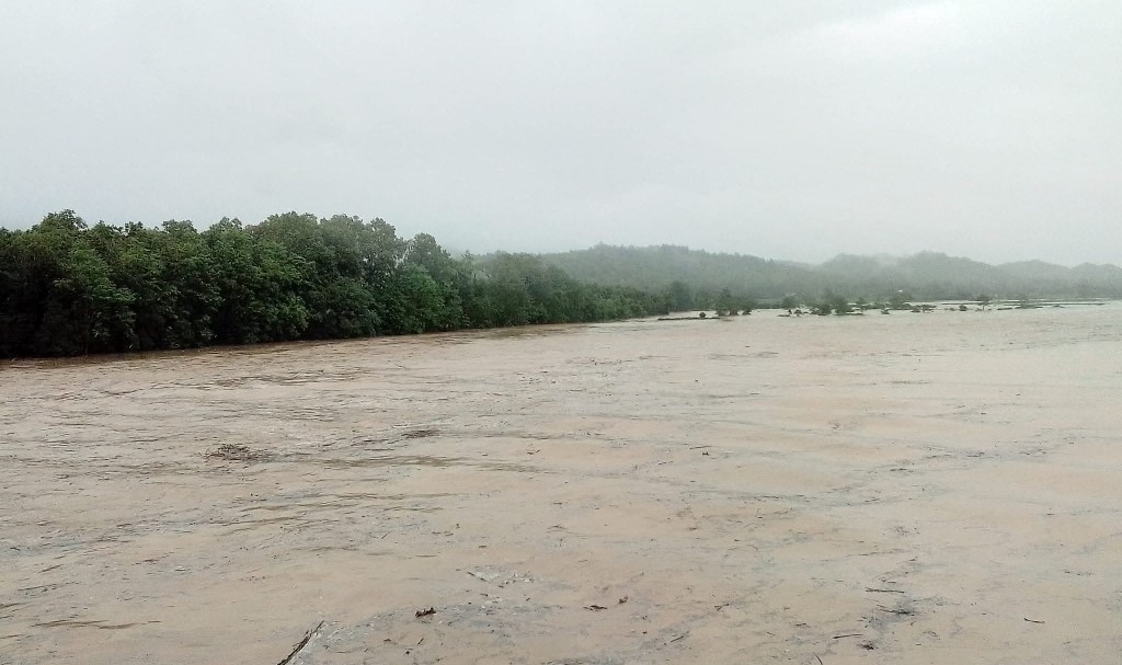 राप्ती नदीको जलसतहले सतर्कताको चिन्ह पार गर्यो